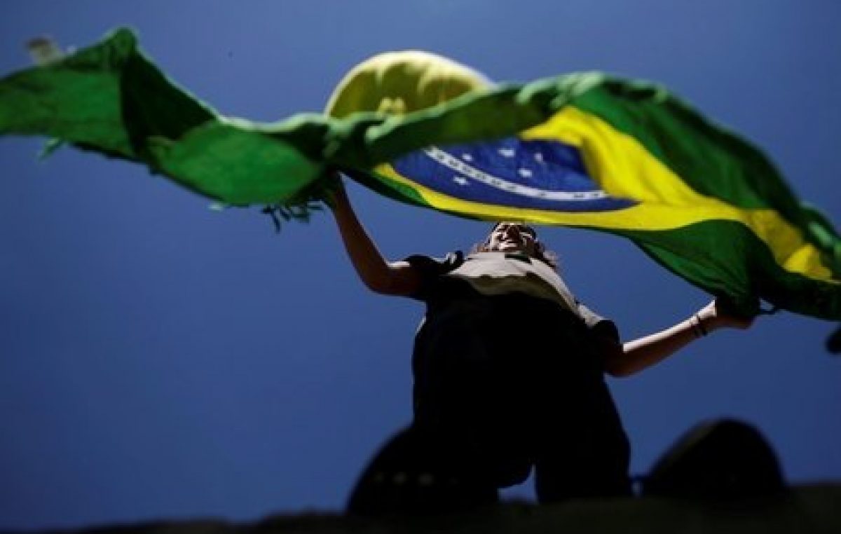 Bispo de Campos fala sobre a Proclamação da República Bispo de Campos fala sobre a Proclamação da República