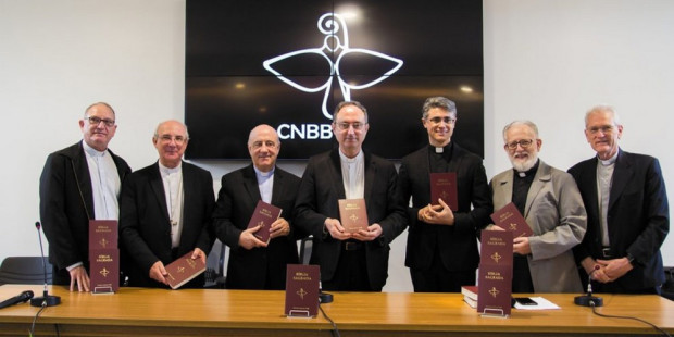 CNBB lançou hoje nova tradução oficial da Bíblia