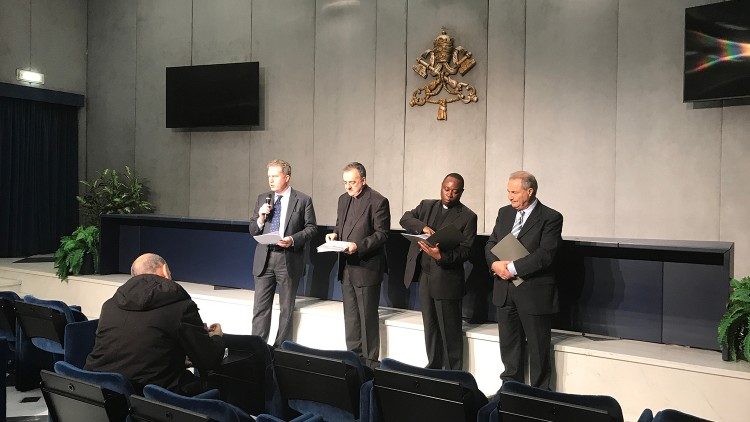 Conferência no Vaticano: drogas e vícios