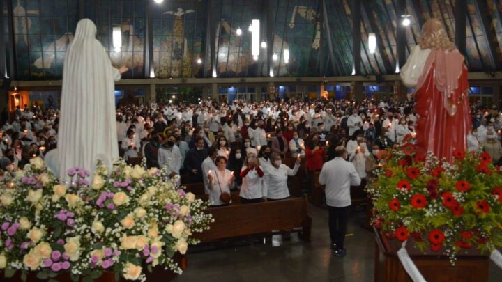 Diocese de São José do Rio Preto realiza Caminhada Eucarística pela paz