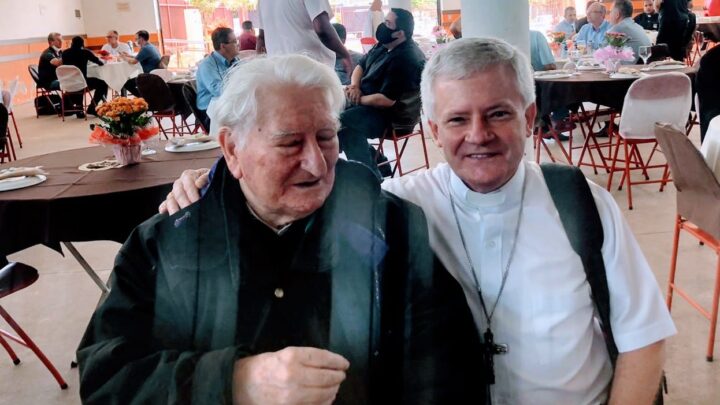 Dom Vilar pede orações pela saúde do padre Cesarino Pietra